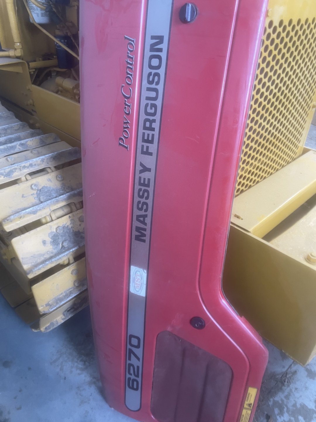 massey-ferguson-6270-drive-faults-transmission-light-on-the-farming