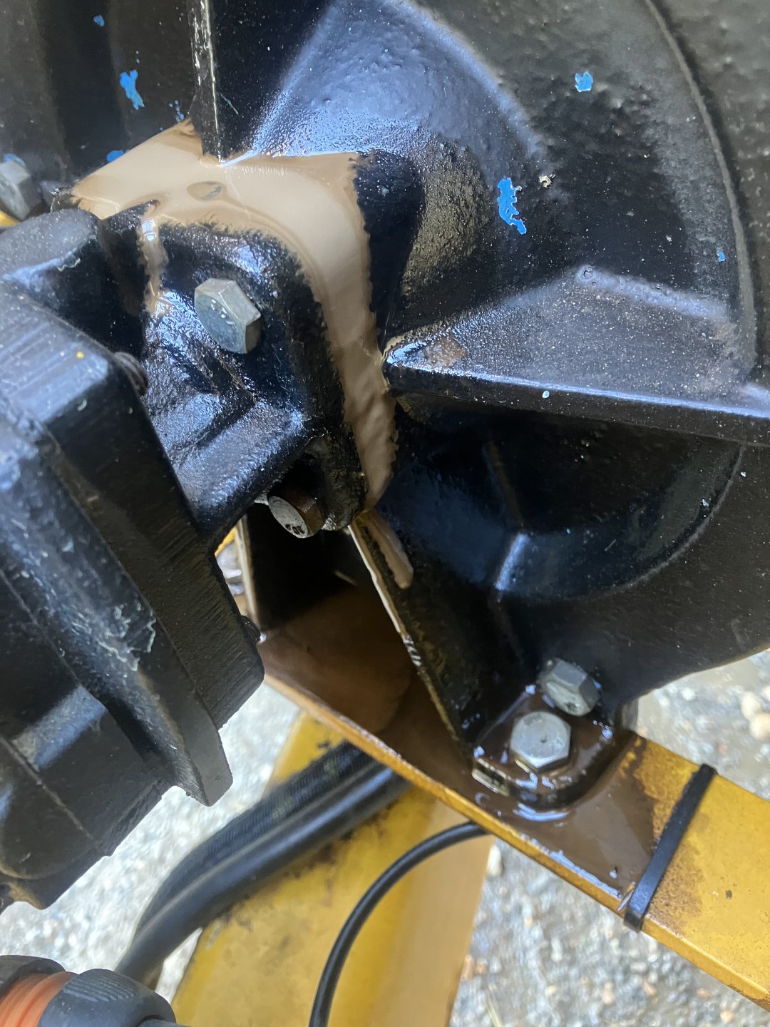 Hydro sprayer pump leaking oil The Farming Forum