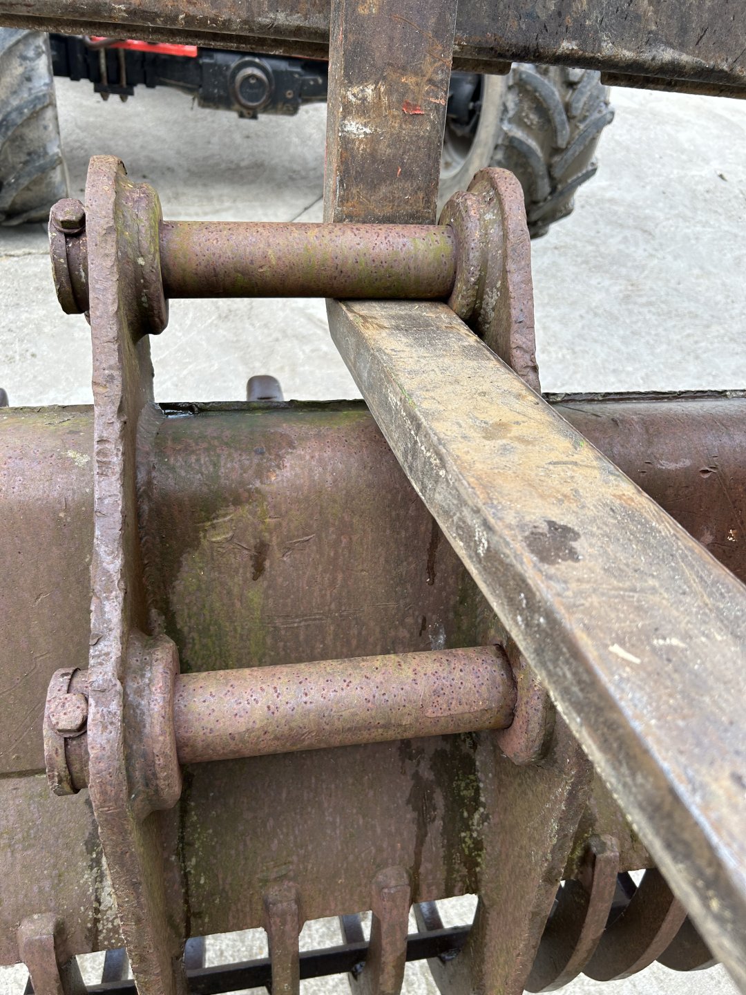 Wanted riddle bucket for digger The Farming Forum