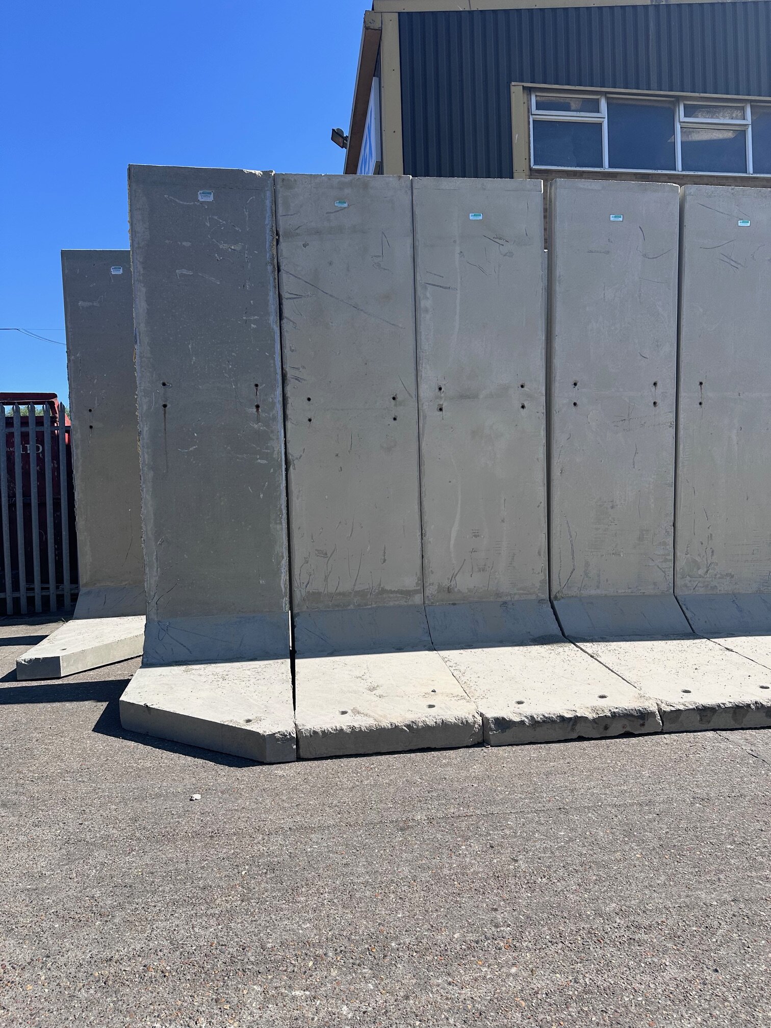 Concrete L Blocks | The Farming Forum