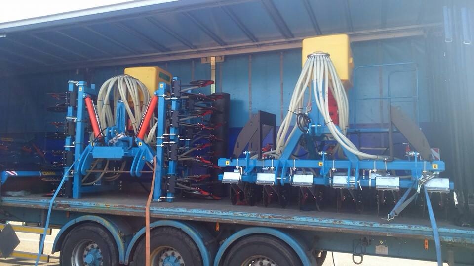 4m Folding Erth Engineering Agriseeder The Farming Forum