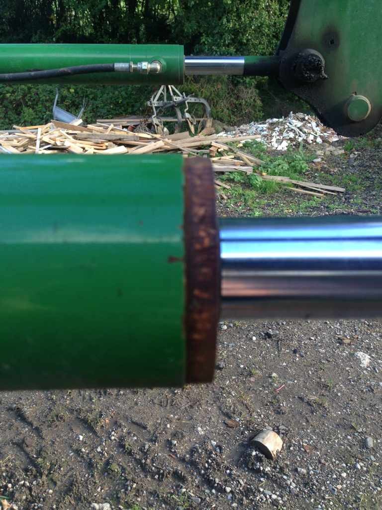 Hydraulic ram end cap The Farming Forum
