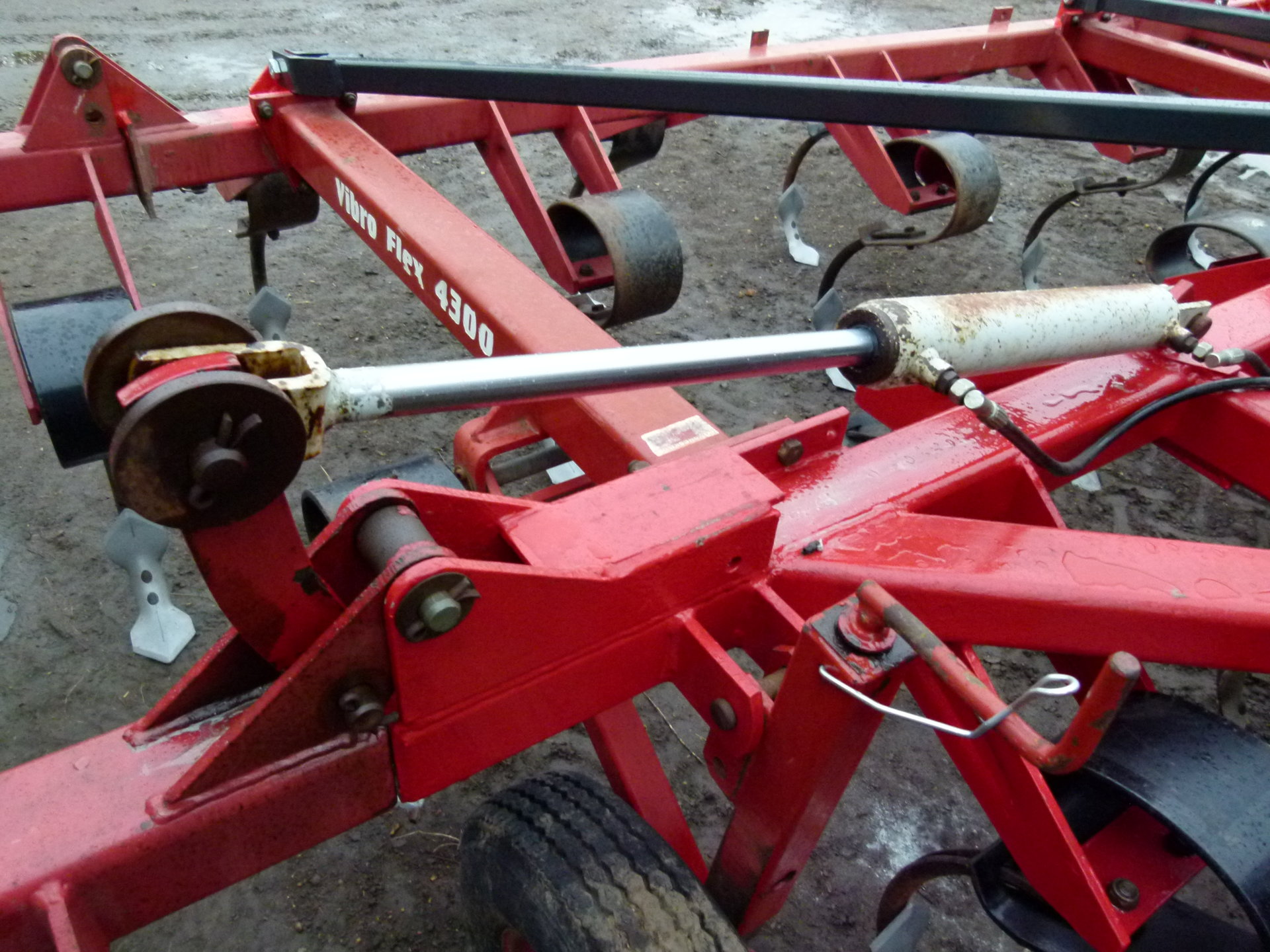 Kongskilde hydraulic ram repair, welded end cap? The Farming Forum