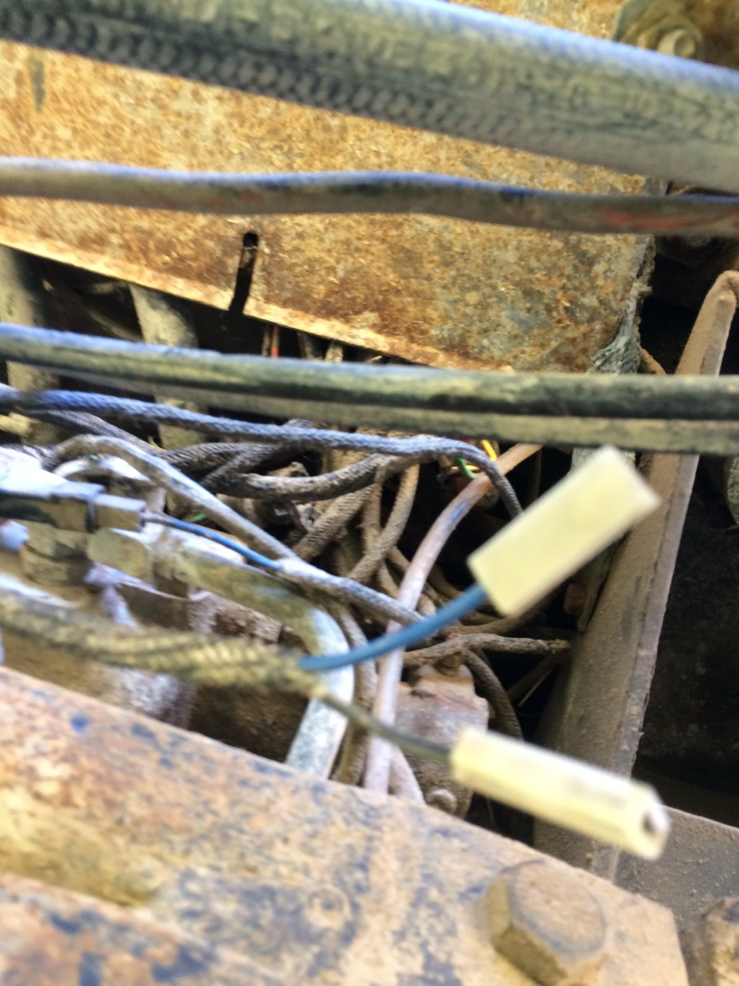 MF 6180 wiring diagram anyone? | The Farming Forum
