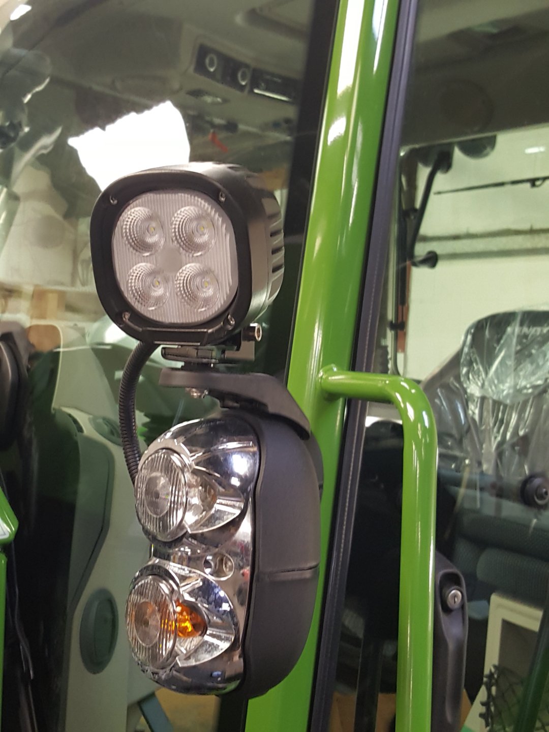 A few more Fendt LED. The Farming Forum