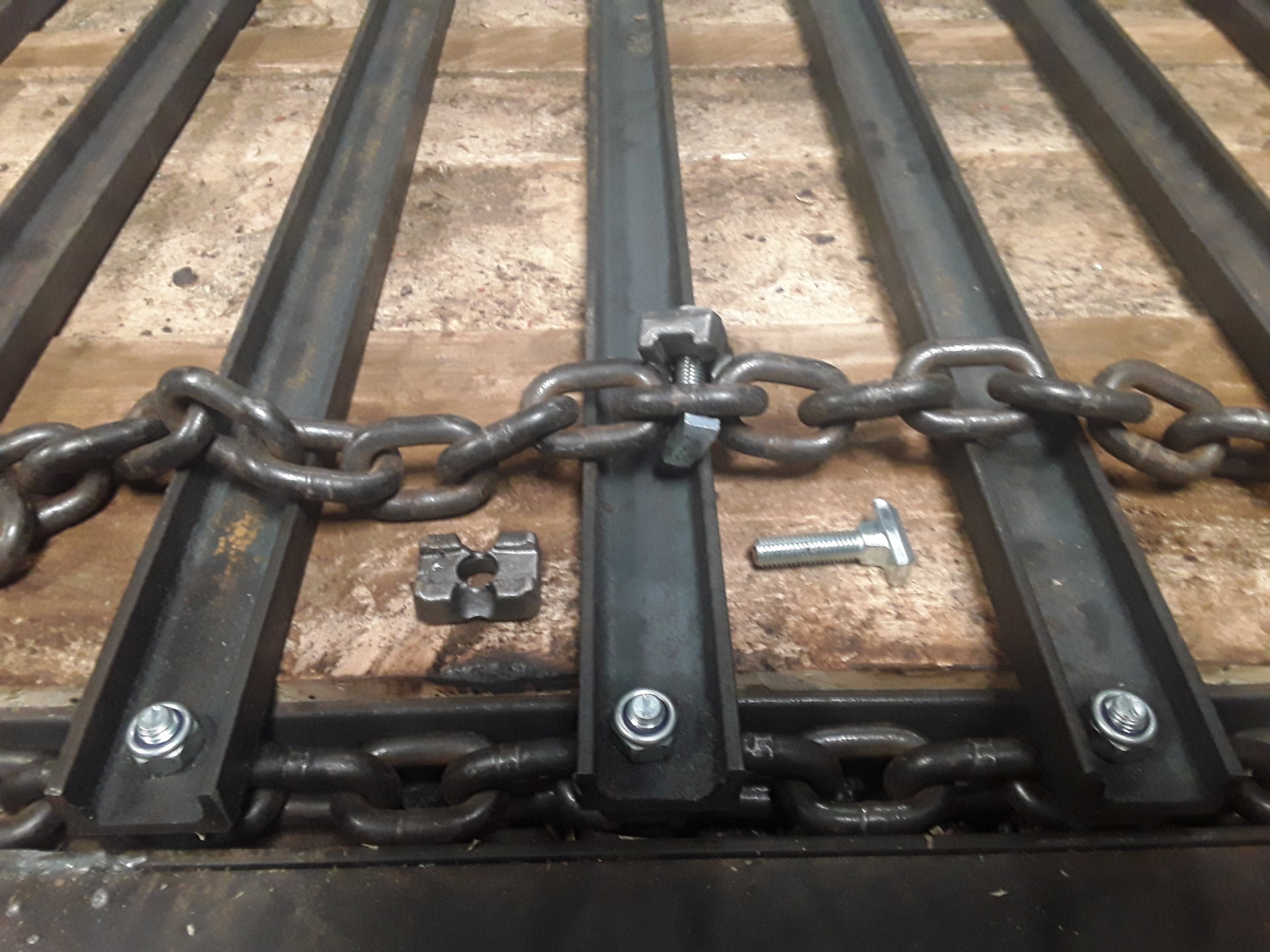 New idea Muck Spreader Chain Page 2 The Farming Forum